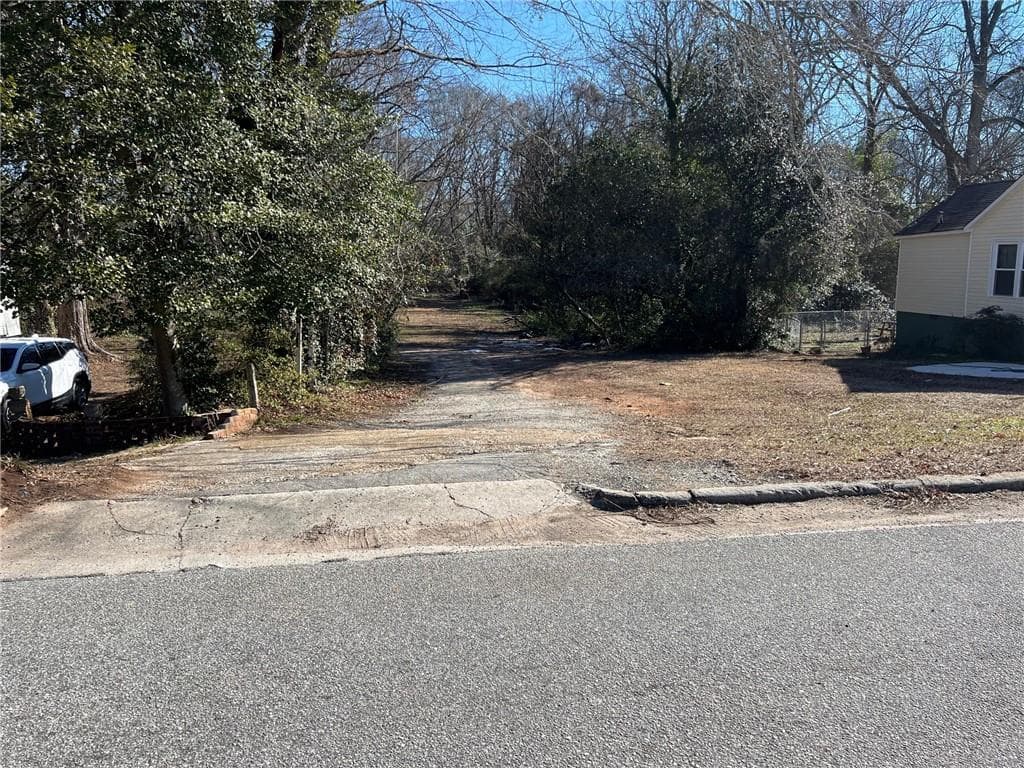 single family residence for sale at 14 Hamilton Bohannon Drive, Newnan, GA 30263