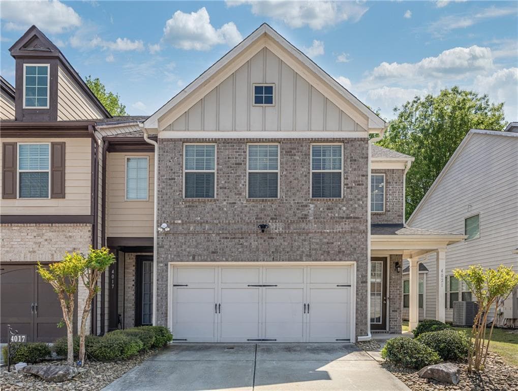 3 bedroom, 3 bathroom, 2,028 sq ft townhouse sold at 4021 Princeton Lakes Pass, Atlanta, GA 30331