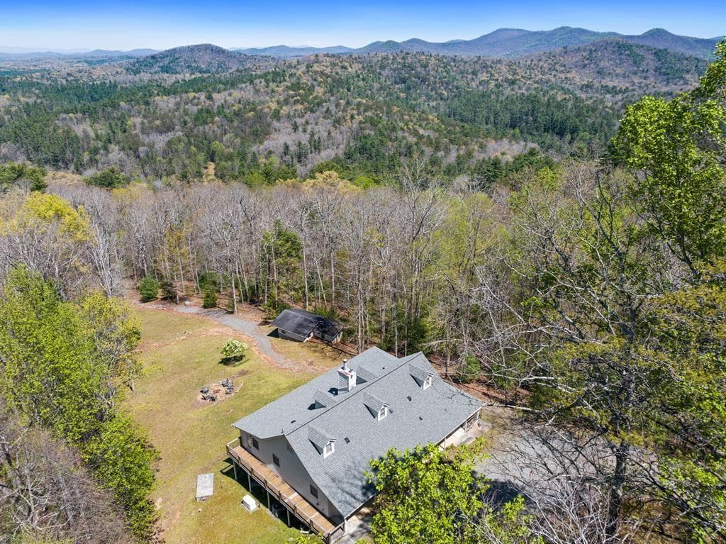 6 bedroom, 4 bathroom, 3,681 sq ft single family residence for sale at 760 River Bend Lane, Blue Ridge, GA 30513