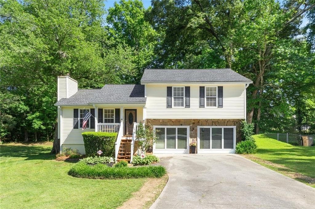 3 bedroom, 2 bathroom, 1,216 sq ft single family residence sold at 3091 Westview Drive, Powder Springs, GA 30127