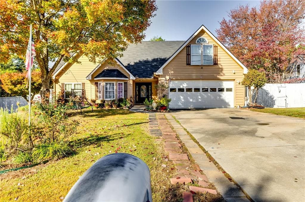 5 bedroom, 3 bathroom, 2,036 sq ft single family residence sold at 1245 Shamrock Hill Circle, Loganville, GA 30052