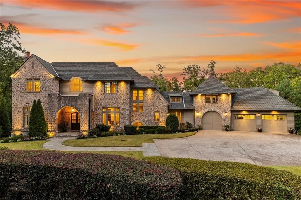 8 bedroom, 12 bathroom, 10,220 sq ft single family residence sold at 475 Heards Ferry Road, Atlanta, GA 30328