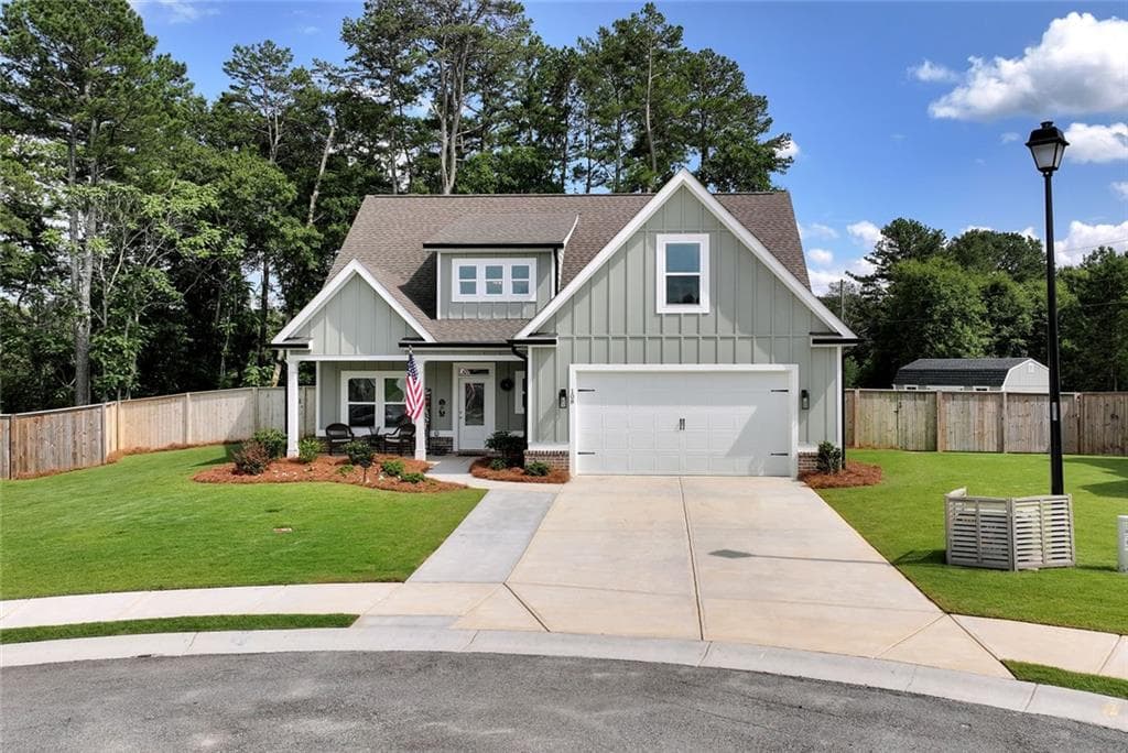 4 bedroom, 4 bathroom, 2,647 sq ft single family residence sold at 108 Richmond Circle, Statham, GA 30666