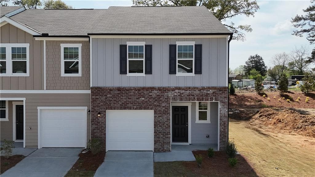 3 bedroom, 3 bathroom, 1,421 sq ft townhouse sold at 1116 Lucienne Boulevard, Auburn, GA 30011