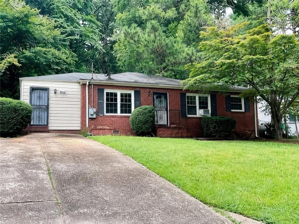 2 bedroom, 1 bathroom, 1,215 sq ft single family residence sold at 1915 Meadow Lane, Decatur, GA 30032