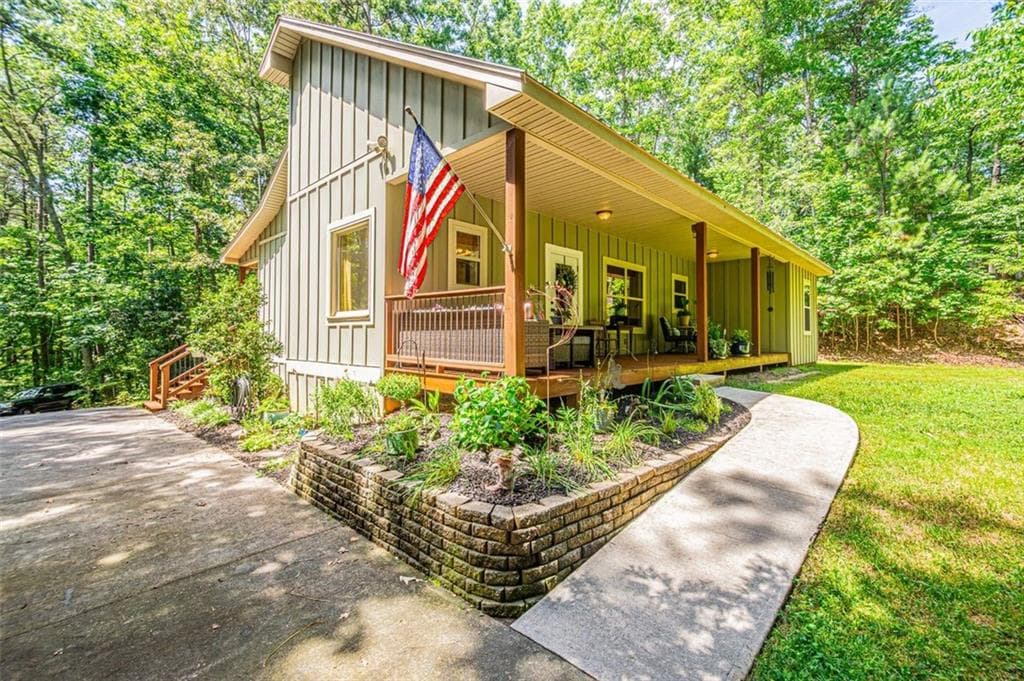 3 bedroom, 2 bathroom, 1,344 sq ft single family residence sold at 61 Hubler Road, Dahlonega, GA 30533