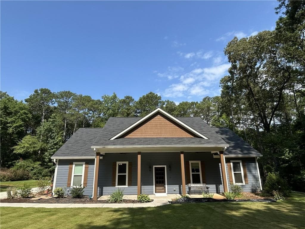 4 bedroom, 3 bathroom, 1,890 sq ft single family residence sold at 390 Lummus Road, Covington, GA 30016
