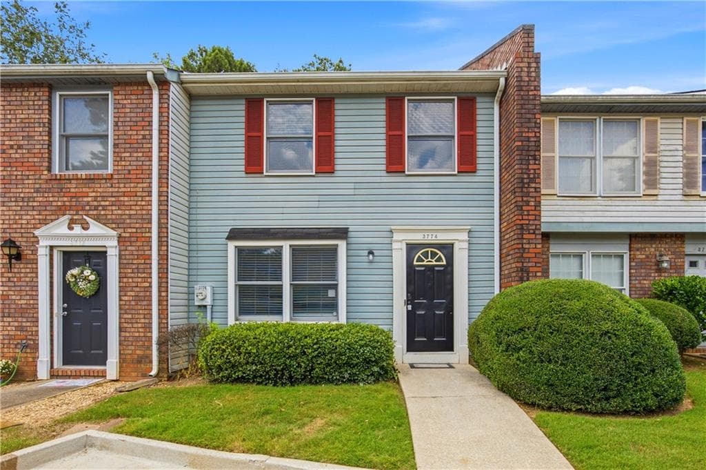 2 bedroom, 3 bathroom, 1,200 sq ft townhouse sold at 3774 Meadow Rue Lane, Peachtree Corners, GA 30092