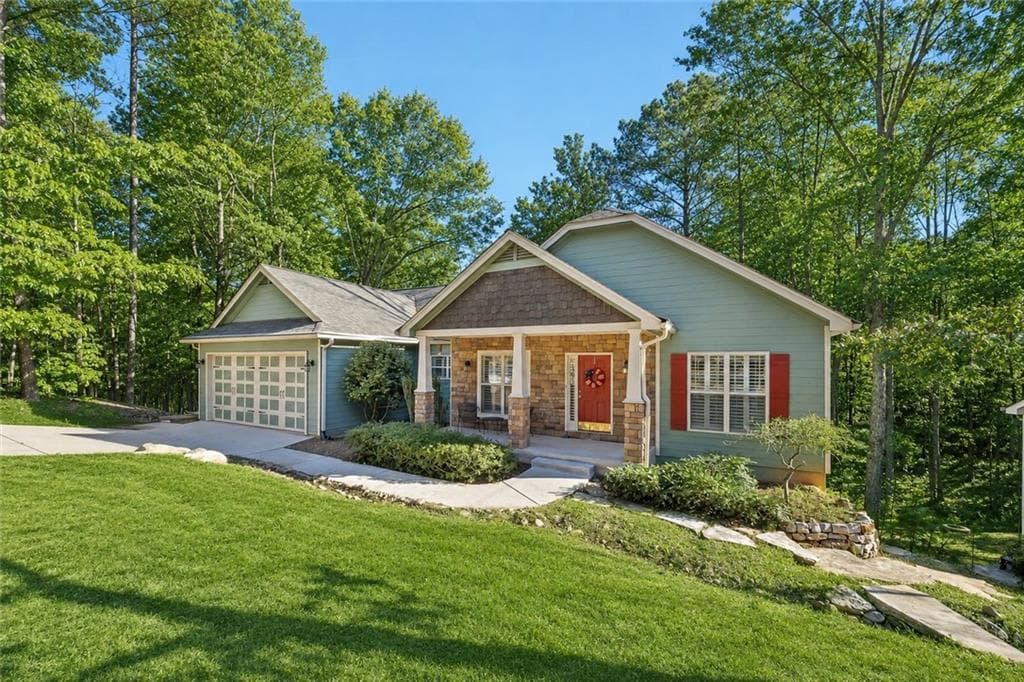 4 bedroom, 3 bathroom, 2,346 sq ft single family residence sold at 105 Marten Court, Waleska, GA 30183