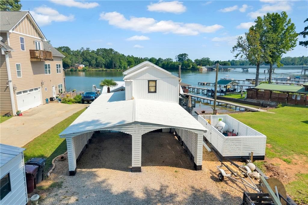 4 bedroom, 4 bathroom, 1,052 sq ft single family residence for sale at 134 Lakeshore Drive, Monticello, GA 31064