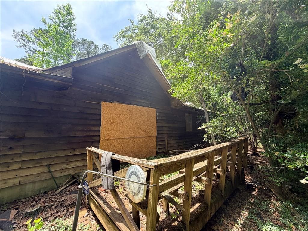 3 bedroom, 2 bathroom, 1,460 sq ft single family residence under contract at 905 Audrey Drive, Woodstock, GA 30188