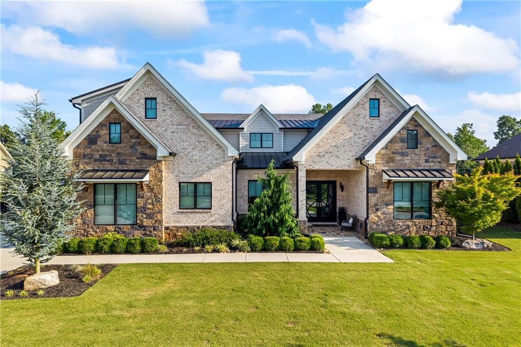 4 bedroom, 4 bathroom, 4,545 sq ft single family residence under contract at 3535 River Birch Loop, Jefferson, GA 30549