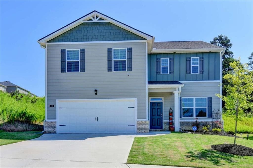 4 bedroom, 3 bathroom, 2,338 sq ft single family residence under contract at 147 Storm Lane, Hoschton, GA 30548