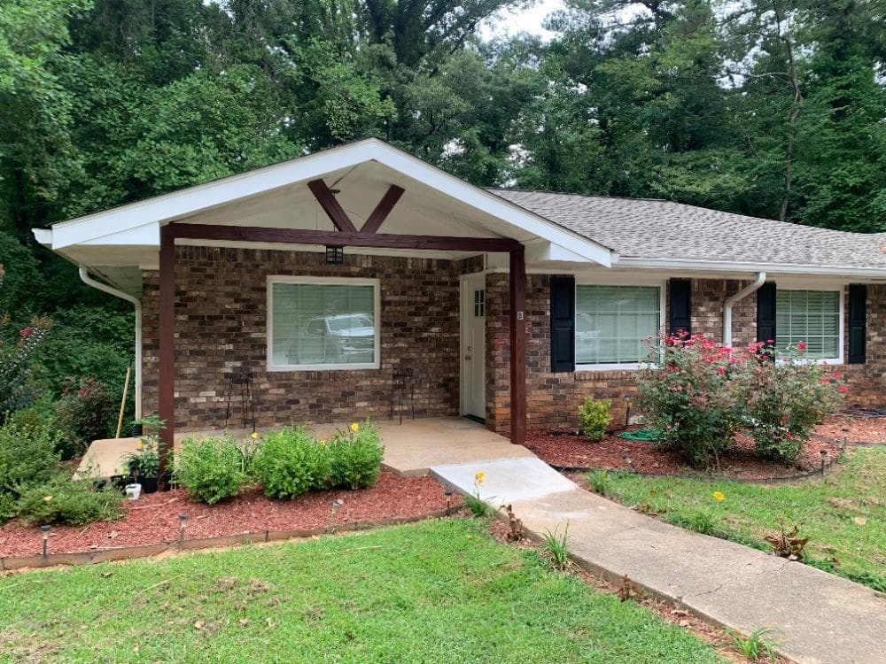 2 bedroom, 1 bathroom, 1,637 sq ft duplex for rent at 152 Fields Landing Drive B, Canton, GA 30114 for $1,675 a month