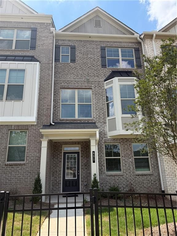 3 bedroom, 4 bathroom, 1,819 sq ft townhouse sold at 523 Fundao Lane #34, Lawrenceville, GA 30046
