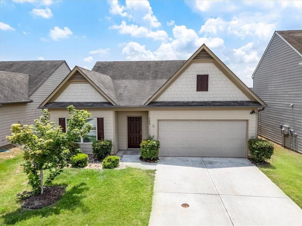 3 bedroom, 2 bathroom, 1,614 sq ft single family residence sold at 703 Independence Avenue, Pendergrass, GA 30567