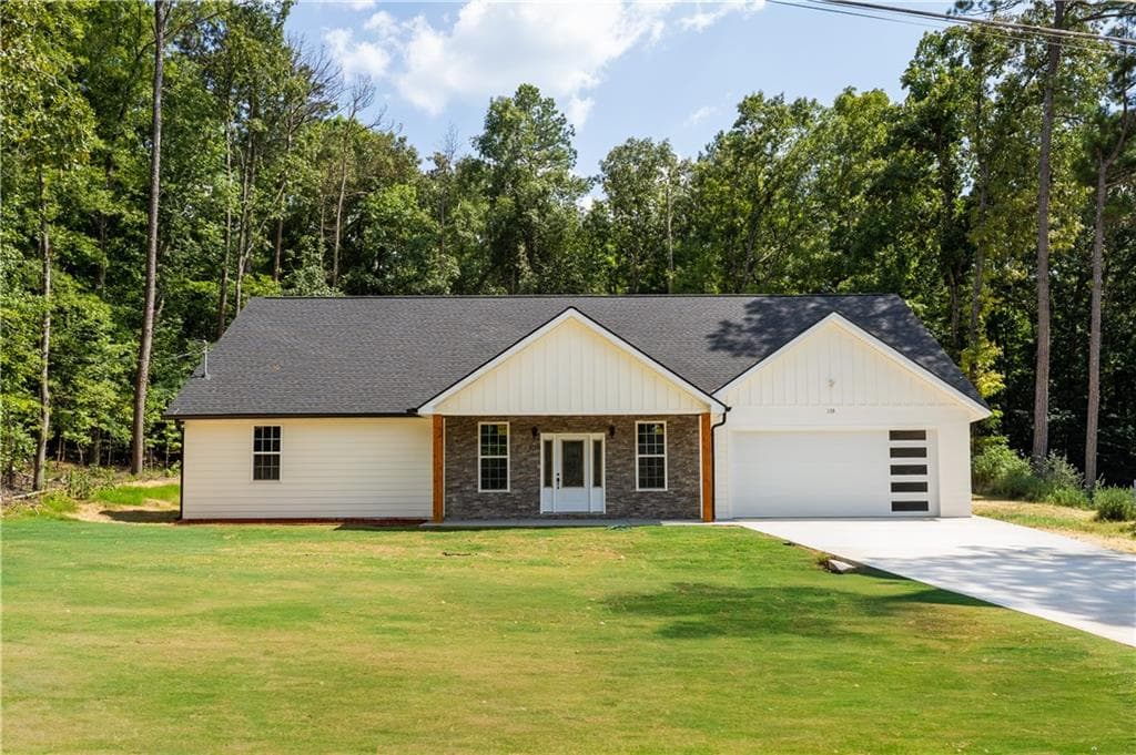 4 bedroom, 2 bathroom, 2,205 sq ft single family residence sold at 133 E Clinton Drive, Rome, GA 30165