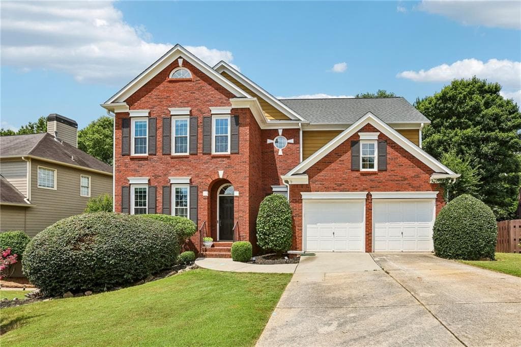 5 bedroom, 4 bathroom, 3,811 sq ft single family residence sold at 75 Vinings Lake Drive, Mableton, GA 30126