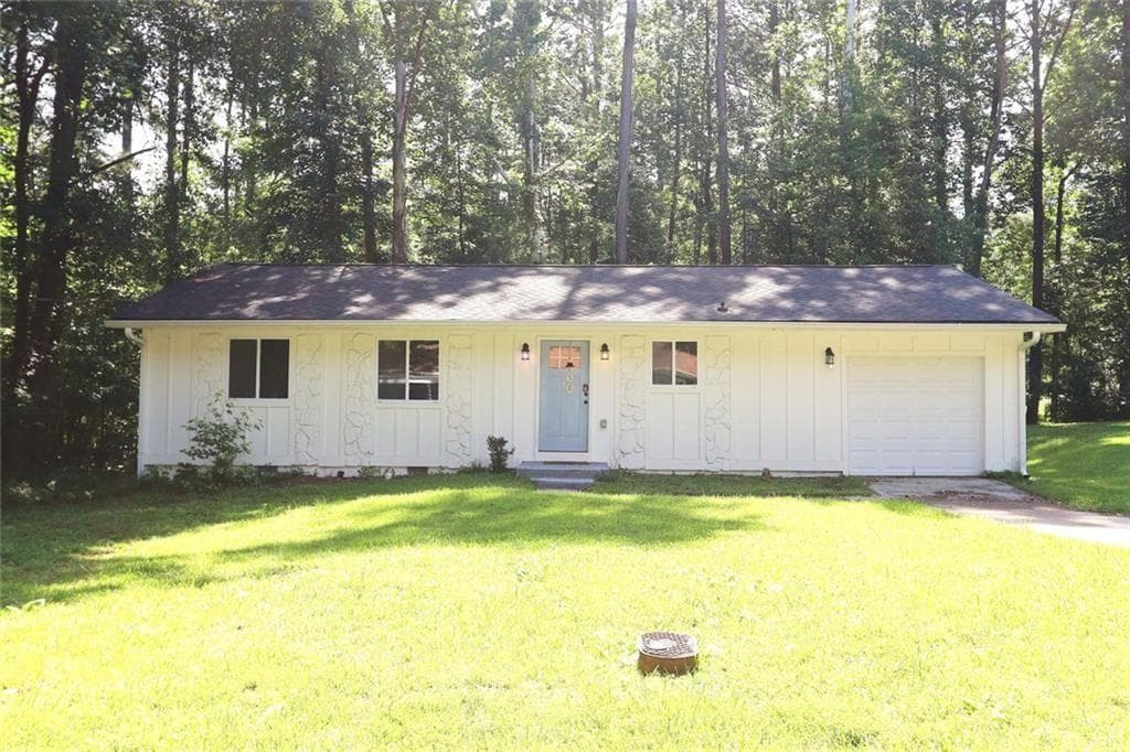 3 bedroom, 2 bathroom, 1,120 sq ft single family residence for sale at 3572 Orbit Court, Ellenwood, GA 30294