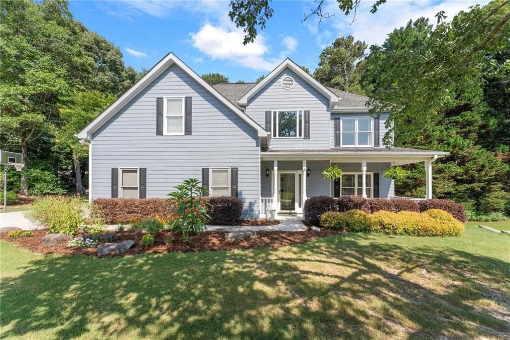 4 bedroom, 3 bathroom, 2,445 sq ft single family residence sold at 1712 Dacula Oaks Trail, Dacula, GA 30019