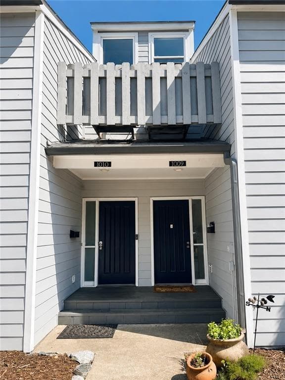 2 bedroom, 2 bathroom, 1,352 sq ft condominium for rent at 1009 Riverbend Club Drive, Atlanta, GA 30339 for $3,000 a month