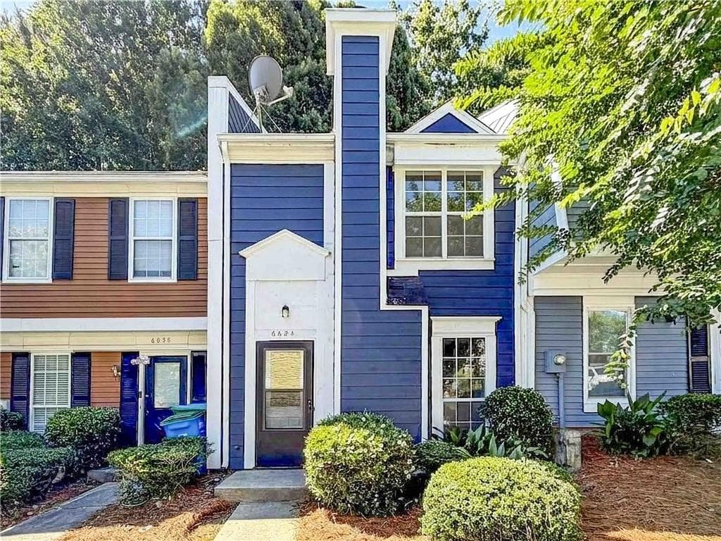 2 bedroom, 2 bathroom, 1,120 sq ft townhouse for sale at 6624 Wellington Square, Norcross, GA 30093