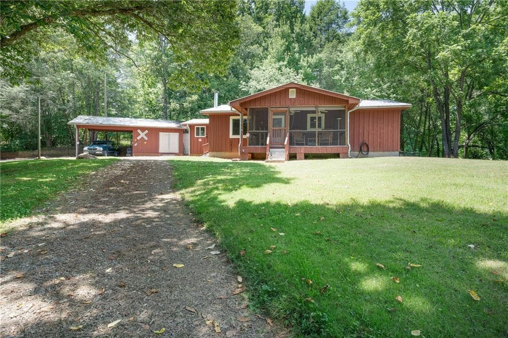 3 bedroom, 2 bathroom, 1,240 sq ft single family residence sold at 132 Mockingbird Lane, Mccaysville, GA 30555