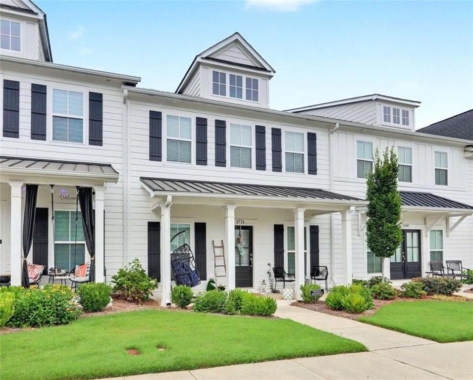 3 bedroom, 3 bathroom, 1,985 sq ft townhouse for sale at 1711 Prospect Way, Conyers, GA 30094
