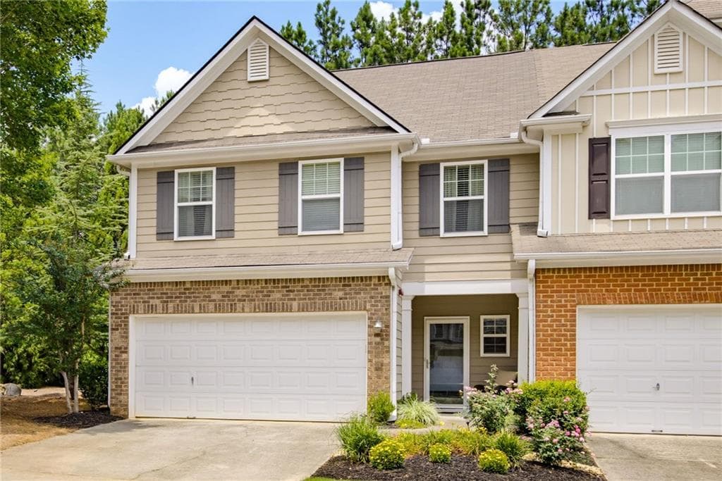 3 bedroom, 3 bathroom, 1,655 sq ft townhouse for sale at 403 Mountain View Lane, Woodstock, GA 30188