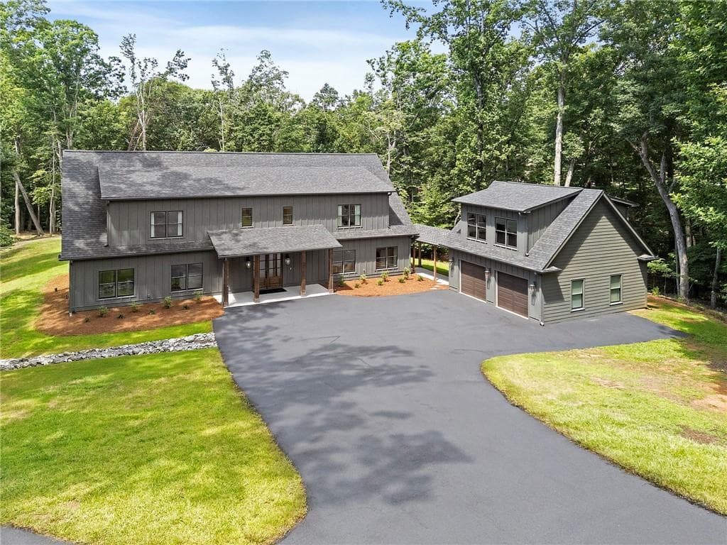 3 bedroom, 4 bathroom, 3,413 sq ft single family residence for sale at 3394 Robinson Road, Gainesville, GA 30506
