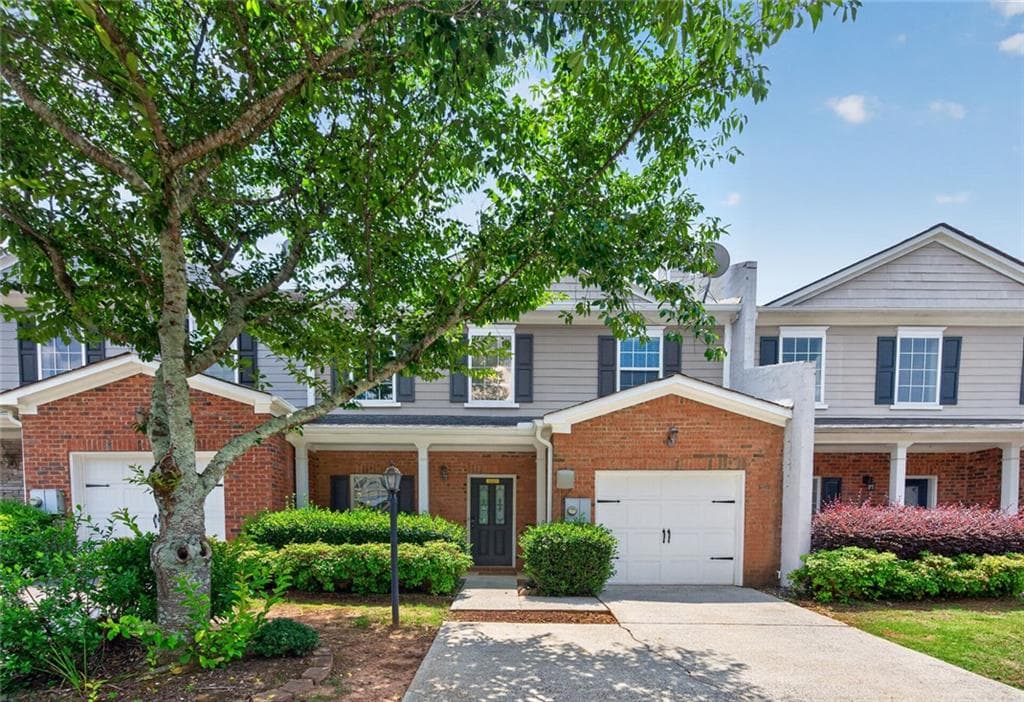 3 bedroom, 3 bathroom, 1,797 sq ft townhouse for sale at 4319 Buford Valley Way, Buford, GA 30518