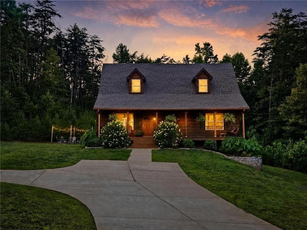 4 bedroom, 4 bathroom, 2,512 sq ft single family residence sold at 38 Nimblecrest Way, Dahlonega, GA 30533