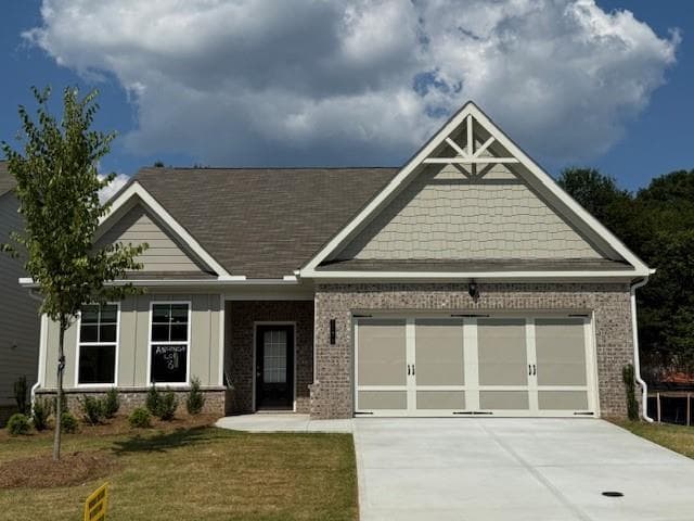 3 bedroom, 2 bathroom, 2,087 sq ft single family residence under contract at 2474 Anhinga Drive, Loganville, GA 30052