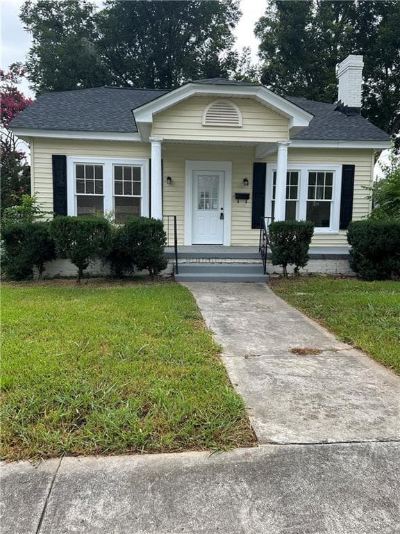3 bedroom, 1 bathroom, 1,391 sq ft single family residence for sale at 144 Marshall Street, Cedartown, GA 30125