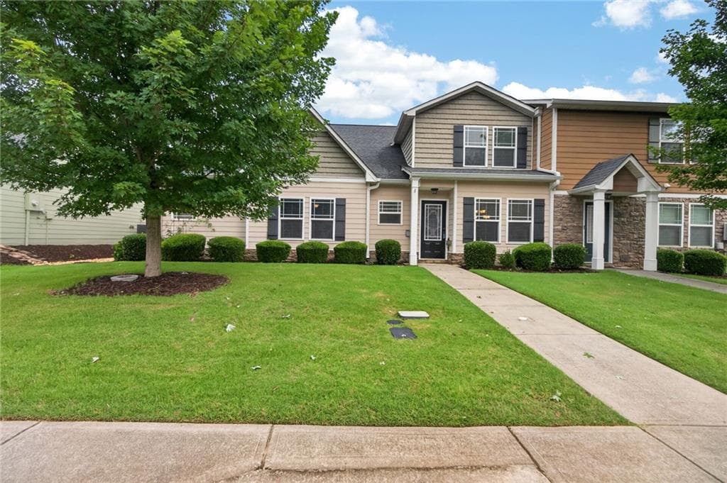 3 bedroom, 3 bathroom, 2,379 sq ft townhouse sold at 6145 Garden Circle, Douglasville, GA 30135