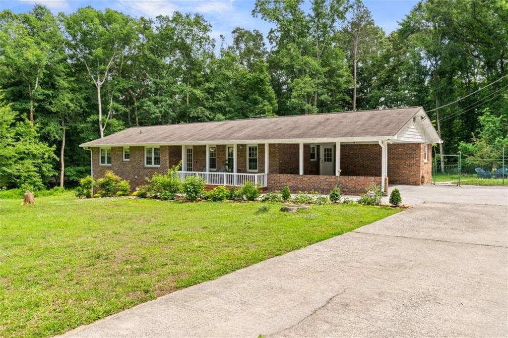 3 bedroom, 2 bathroom, 2,492 sq ft single family residence sold at 3593 Patricia Road, Powder Springs, GA 30127