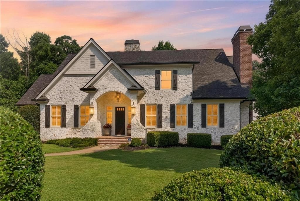 4 bedroom, 8 bathroom, 8,499 sq ft single family residence sold at 1080 Balmoral Lane, Roswell, GA 30075