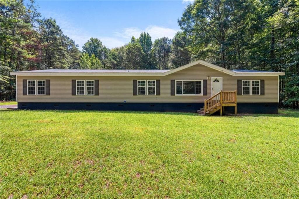4 bedroom, 3 bathroom, 2,432 sq ft single family residence sold at 421 Glenn Road, Franklin, GA 30217