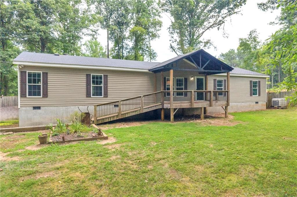 4 bedroom, 2 bathroom, 1,960 sq ft single family residence under contract at 81 Jarrett Lane, Gillsville, GA 30543