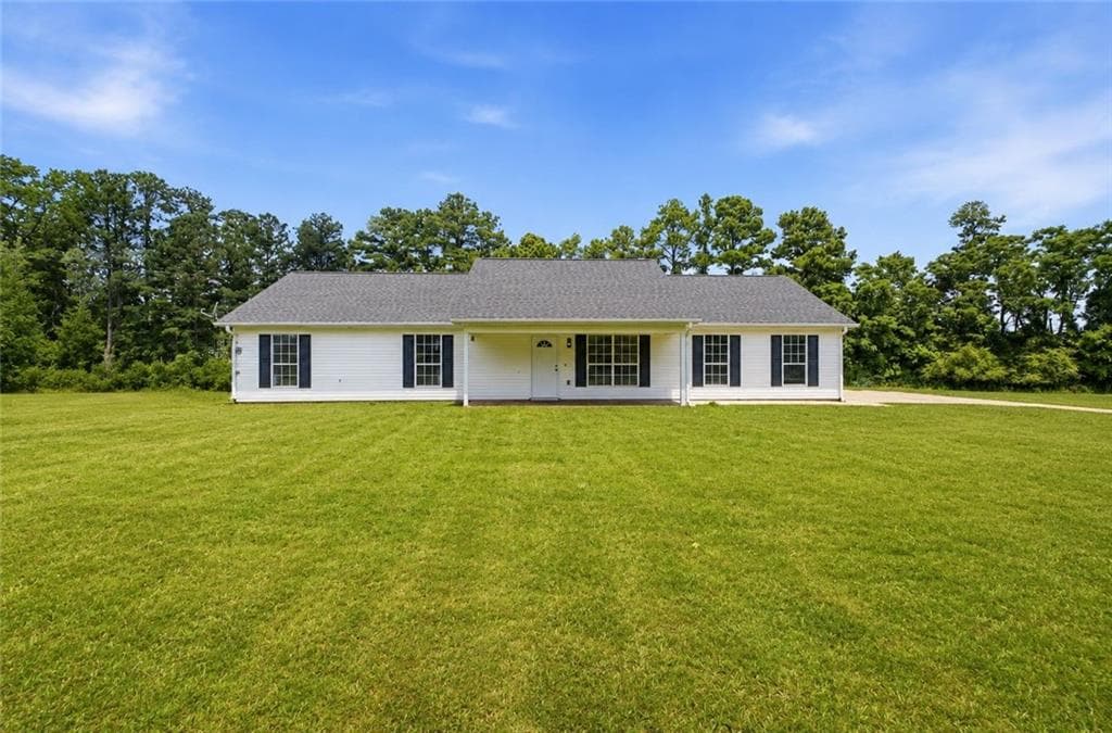 3 bedroom, 2 bathroom, 1,670 sq ft single family residence sold at 321 Snapping Shoals Road, Mcdonough, GA 30252