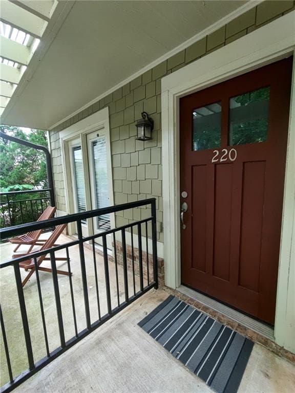 2 bedroom, 3 bathroom, 1,168 sq ft condominium for sale at 660 Barnett Shoals Road 220, Athens, GA 30605
