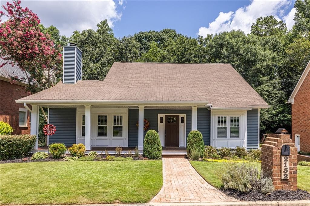 5 bedroom, 4 bathroom, 3,787 sq ft single family residence sold at 2152 Heritage Heights, Decatur, GA 30033