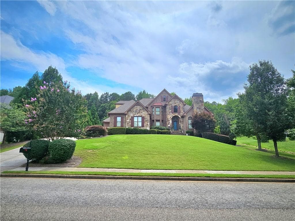 5 bedroom, 5 bathroom, 4,320 sq ft single family residence for sale at 930 Chateau Forest Road, Hoschton, GA 30548