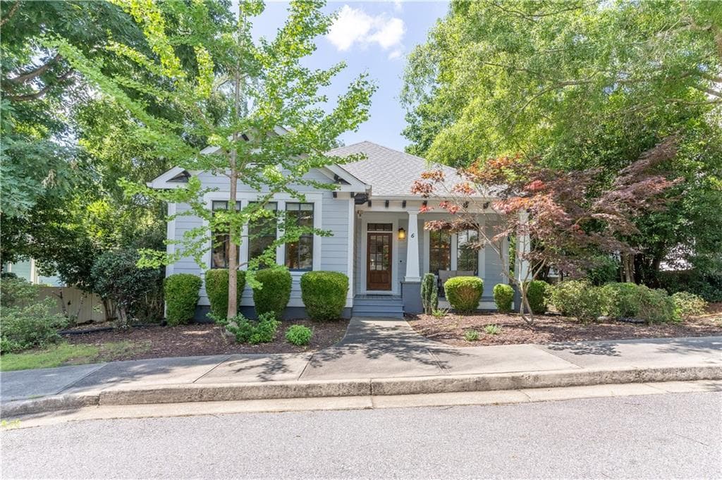 3 bedroom, 2 bathroom, 1,676 sq ft single family residence under contract at 6 Royal Oak Drive, Athens, GA 30607