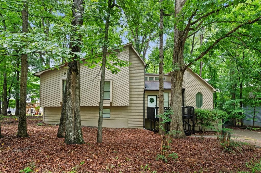 3 bedroom, 3 bathroom, 2,352 sq ft single family residence for sale at 3840 Nowlin Road, Kennesaw, GA 30144