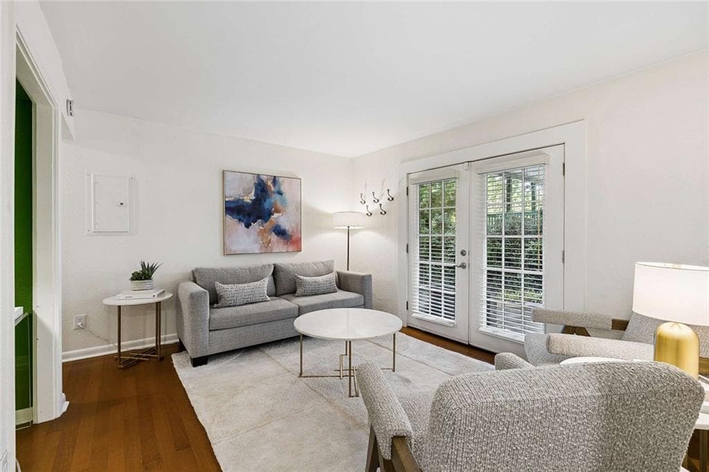 1 bedroom, 1 bathroom, 492 sq ft condominium sold at 1355 Euclid Avenue 27, Atlanta, GA 30307