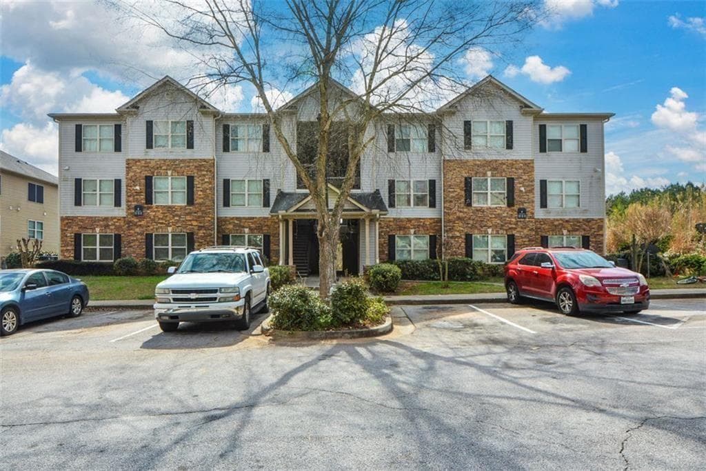4103 Fairington Club Drive, Lithonia, GA 30038 — most recent listing photo