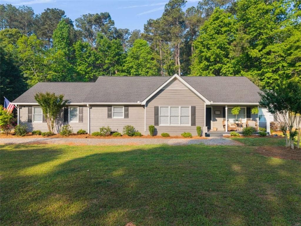 4 bedroom, 3 bathroom, 1,912 sq ft single family residence under contract at 2777 Chickadee Drive, Monroe, GA 30655