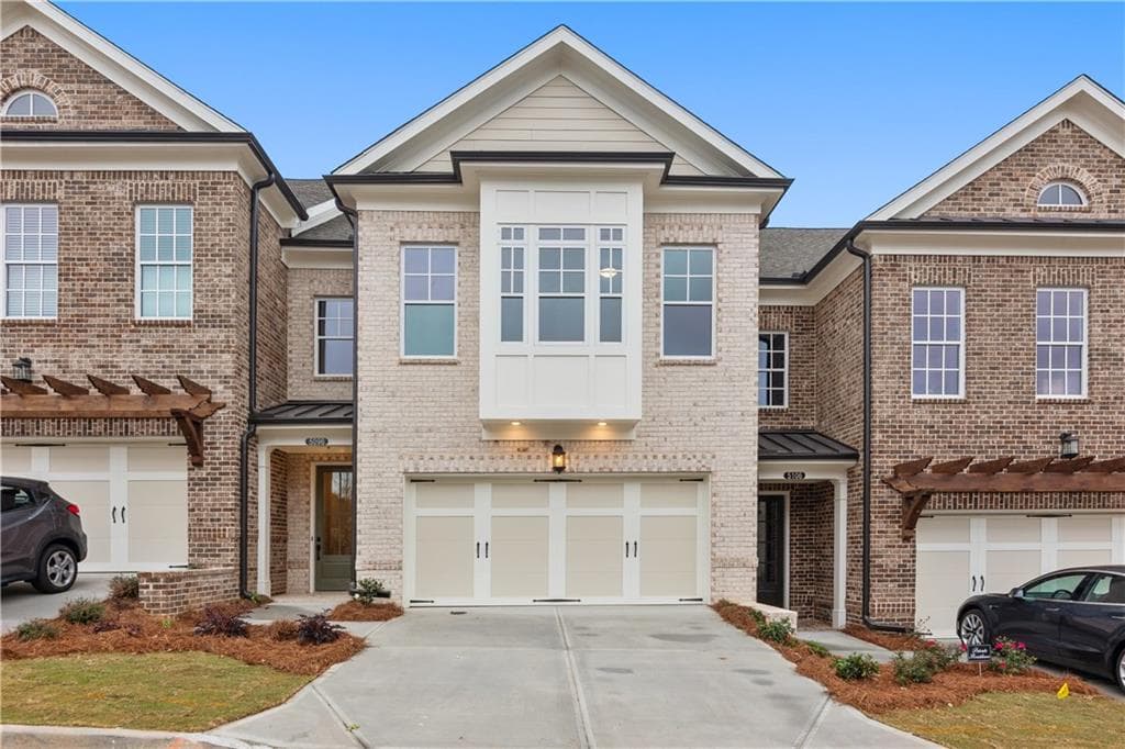 3 bedroom, 3 bathroom, 2,233 sq ft townhouse under contract at 4706 Coleridge Court 432, Peachtree Corners, GA 30092