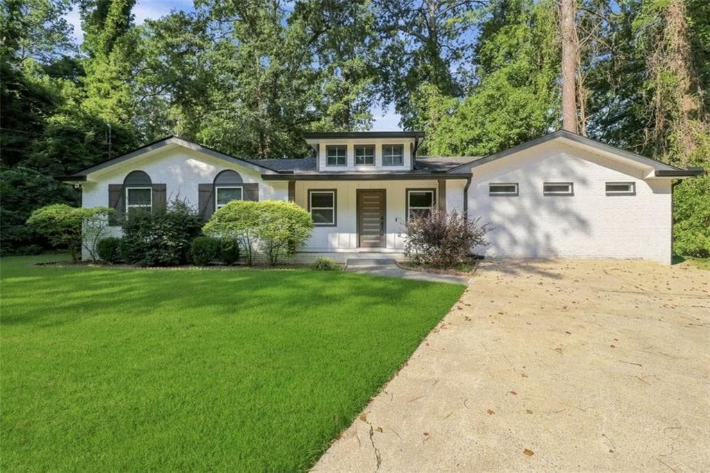 3 bedroom, 3 bathroom, 1,798 sq ft single family residence for sale at 1143 Westmont Road, Atlanta, GA 30311